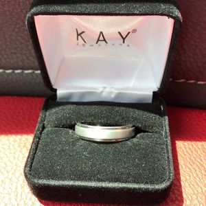 NEW NEVER WORN Kay jewelers Men’s ring